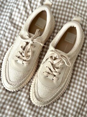 Dolce Vita Denae Sandstone Knit Crochet Platform Sneakers - Size 9M